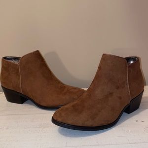 Tan Women’s Xappeal booties